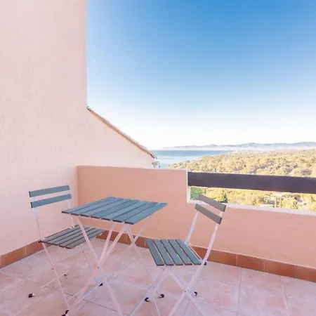 Joli 43m2 , Vue , Piscine , Parking Saint-Raphaël