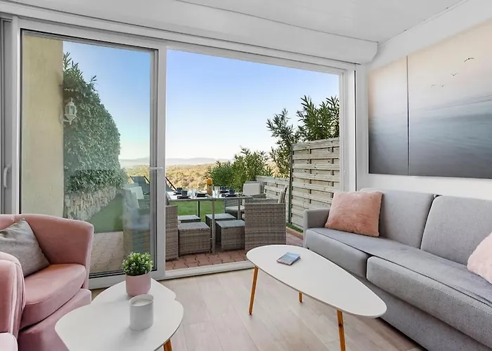 Apartamento Joli 43m2 , Vue , Piscine , Parking *