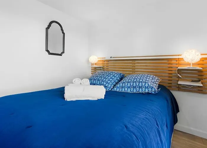 Joli 43m2 , Vue , Piscine , Parking