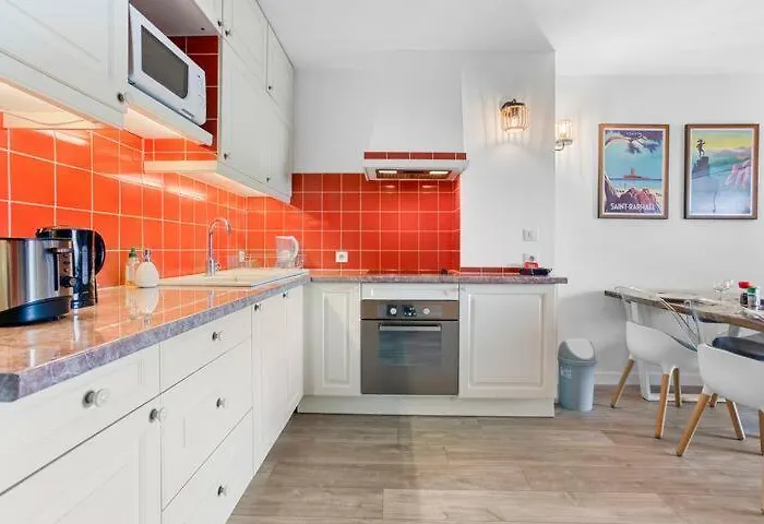 Apartamento Joli 43m2 , Vue , Piscine , Parking *