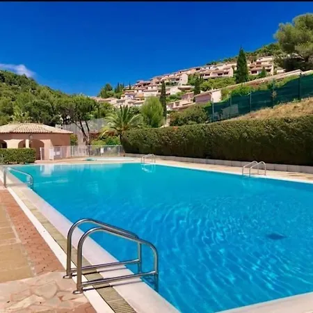 Apartment Joli 43m2 , Vue , Piscine , Parking