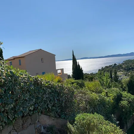 Joli 43m2 , Vue , Piscine , Parking Appartement *