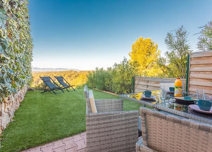 Joli 43m2 , Vue , Piscine , Parking *