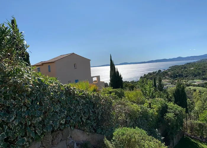 Joli 43m2 , Vue , Piscine , Parking Lejlighed *