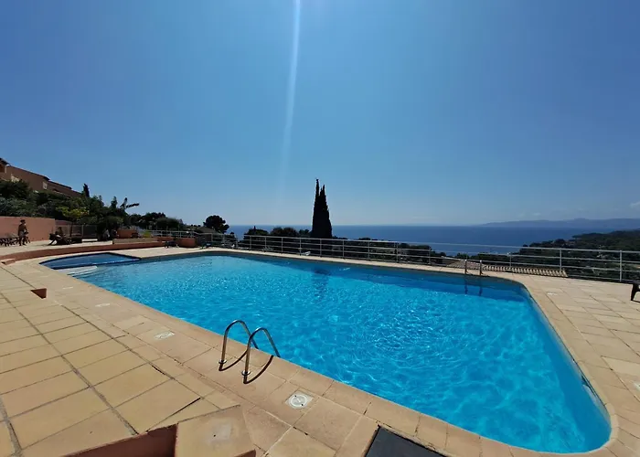 Apartment Joli 43m2 , Vue , Piscine , Parking